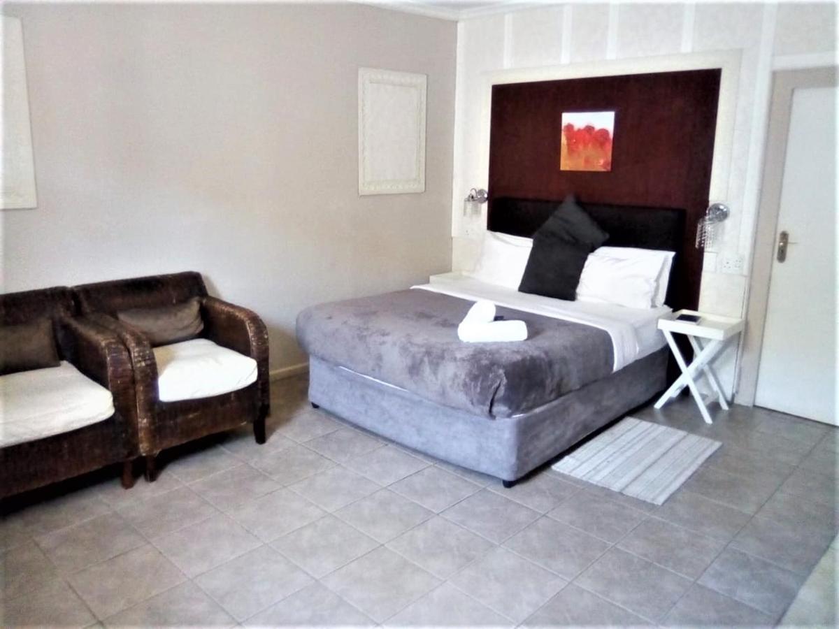 Bread And Barrel Guesthouse Bellville Ciudad del Cabo Exterior foto