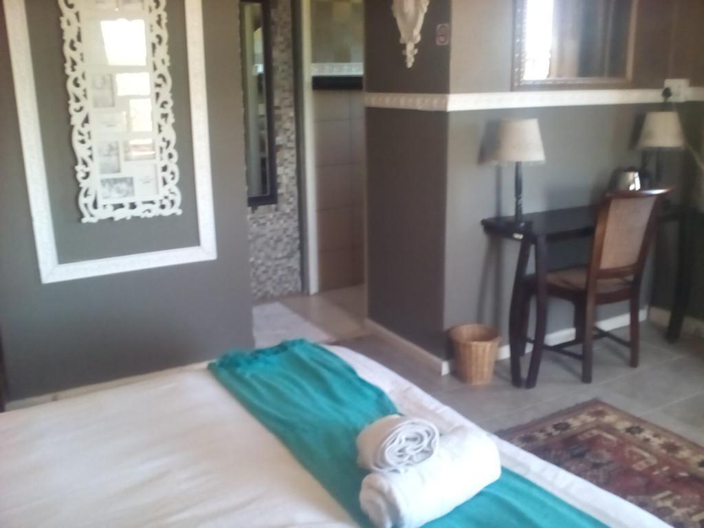 Bread And Barrel Guesthouse Bellville Ciudad del Cabo Exterior foto