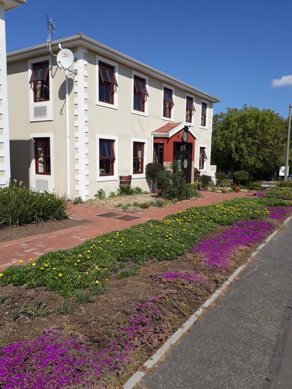 Bread And Barrel Guesthouse Bellville Ciudad del Cabo Exterior foto